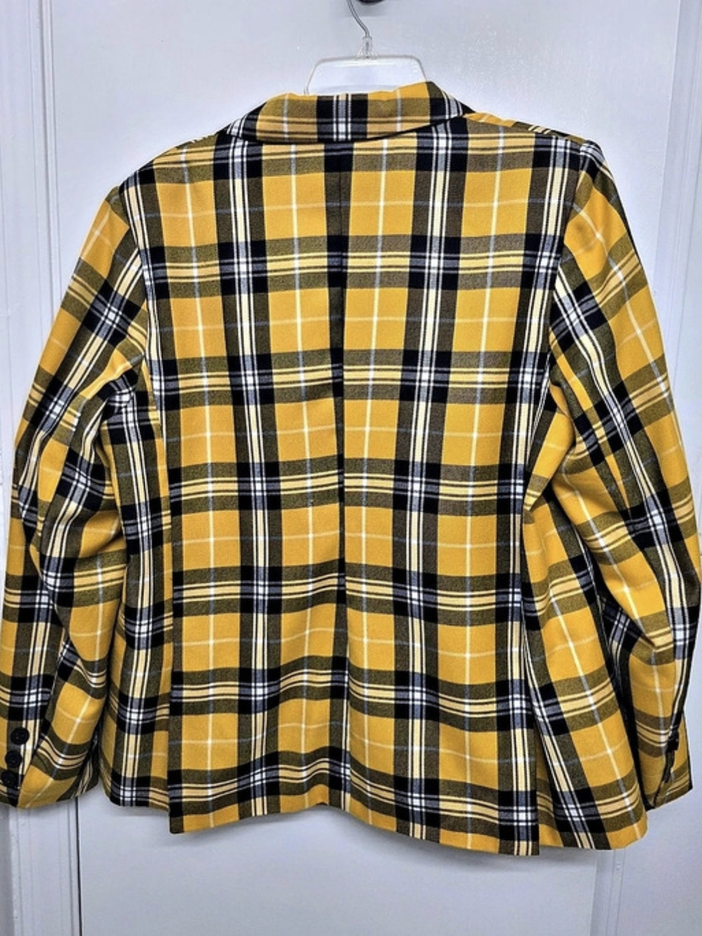 Fashion Nova Plaid Blazer in Yellow & Black Like New - Picture 2 of 3